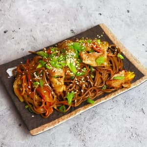 Соба с морепродуктами